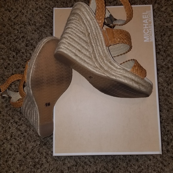 Wedges - Picture 3 of 4